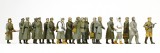 WWII German prisoners of war with Russian guards (20 unpainted figures)